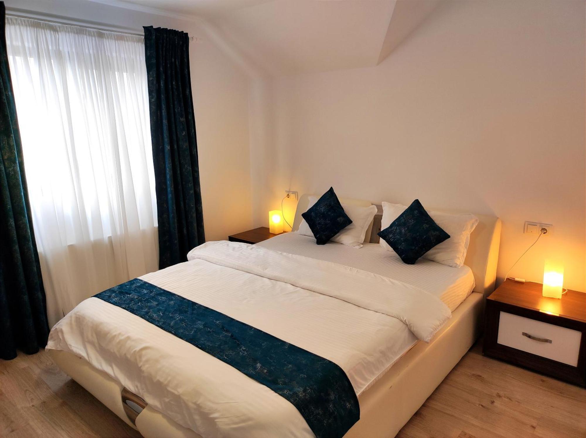 Regal Guest House Сигіт Екстер'єр фото