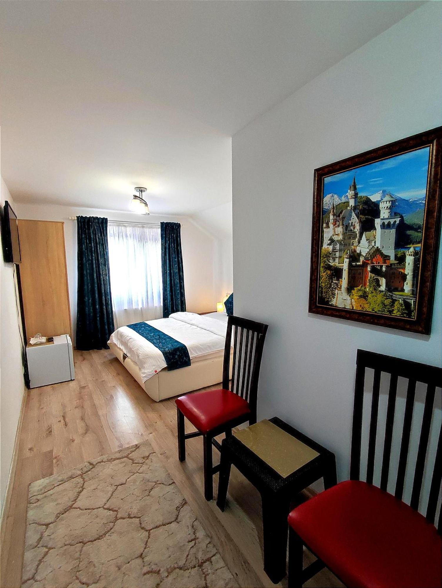 Regal Guest House Сигіт Екстер'єр фото