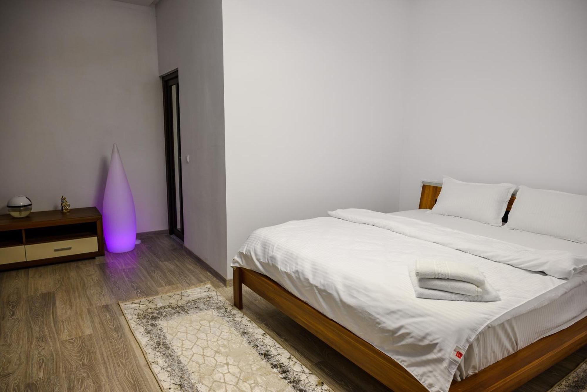 Regal Guest House Сигіт Екстер'єр фото